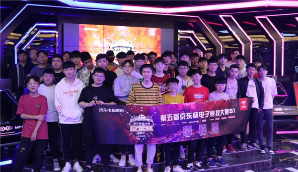 尤其是在重 尤其是在重